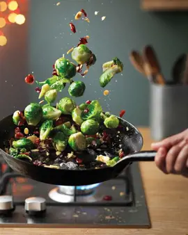 CRANBERRY & ALMOND SPROUTS